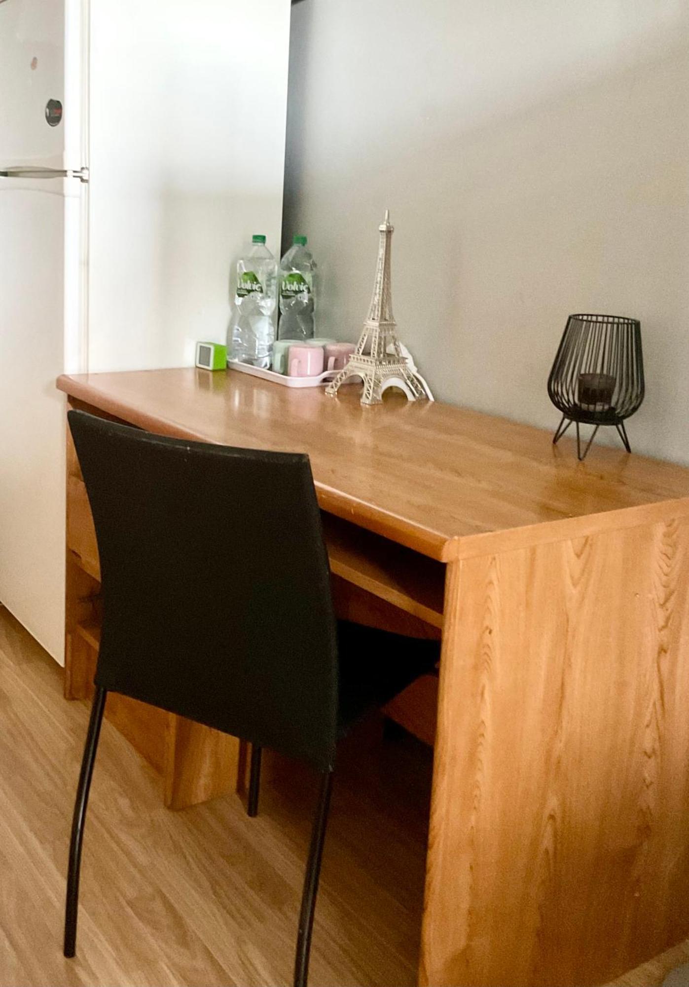 Female-Dortoir Femme -Dorm Shared Room Paris Бобини Екстериор снимка