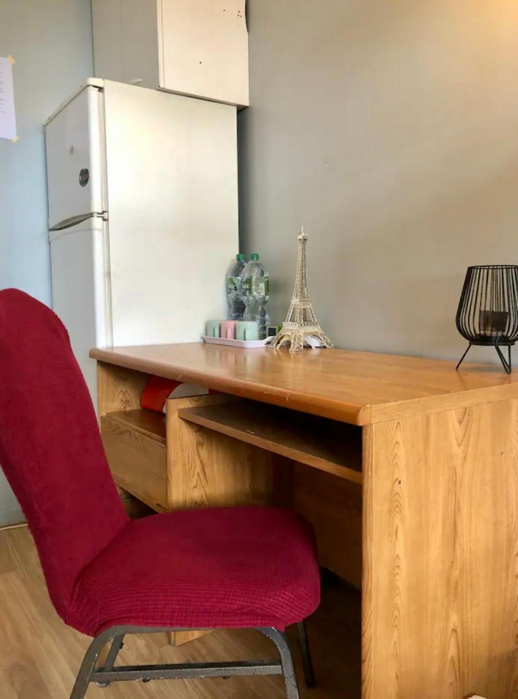 Female-Dortoir Femme -Dorm Shared Room Paris Бобини Екстериор снимка